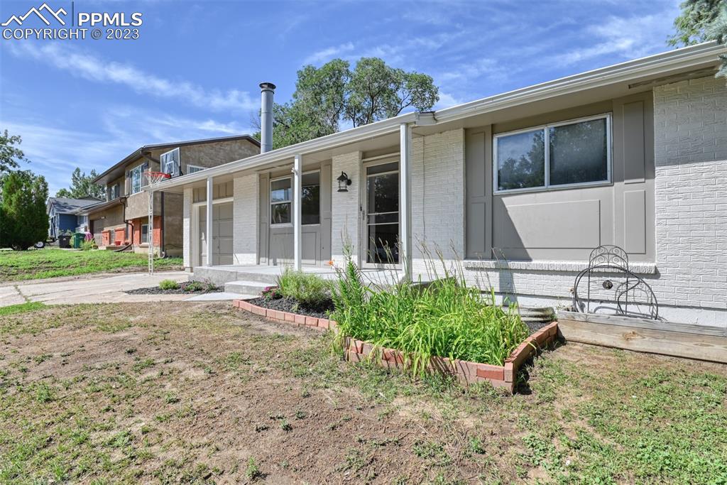 Listing 2355294, Image 5 of 50