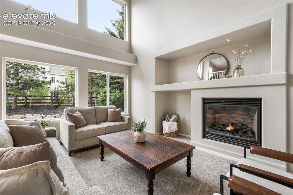 Image 9 of 50: Sitting Room