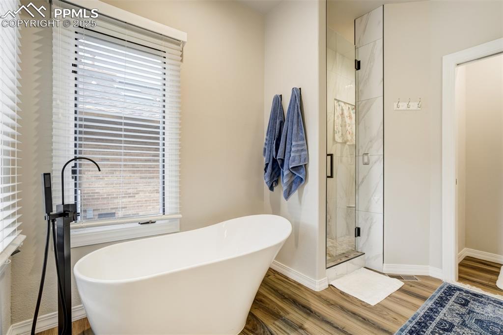 Image 20 of 33: Master Bathroom