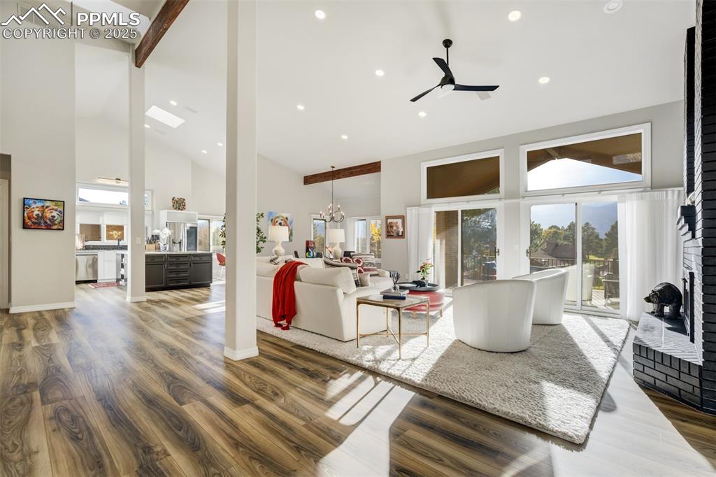 Image 6 of 33: Living Room