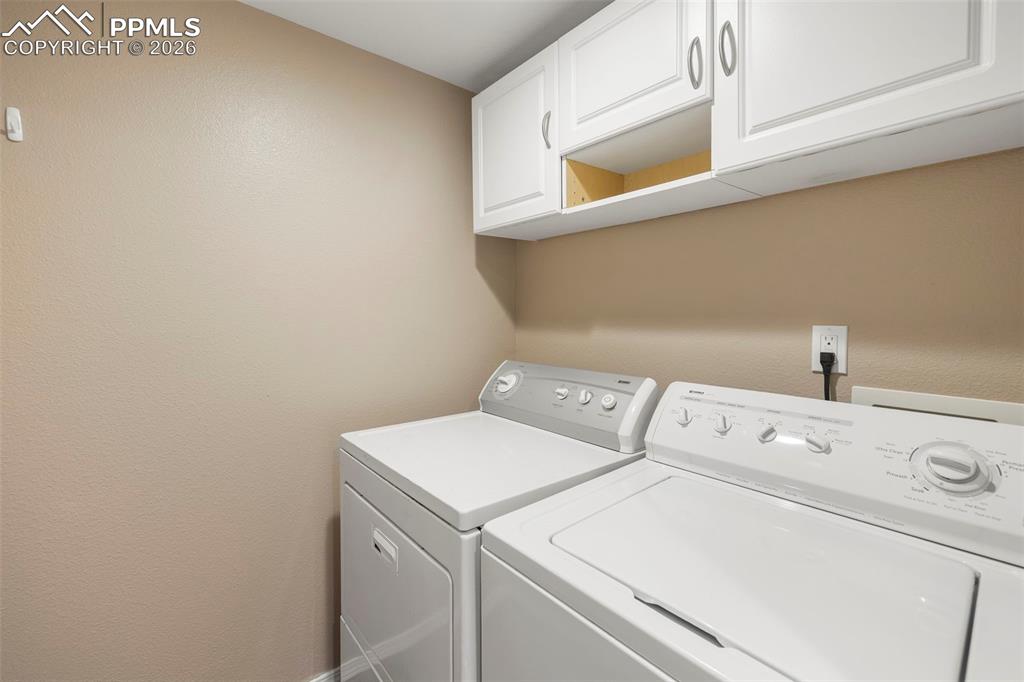 Image 16 of 48: Laundry