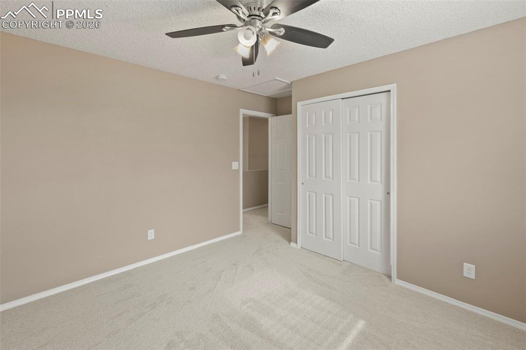 Image 34 of 48: Bedroom