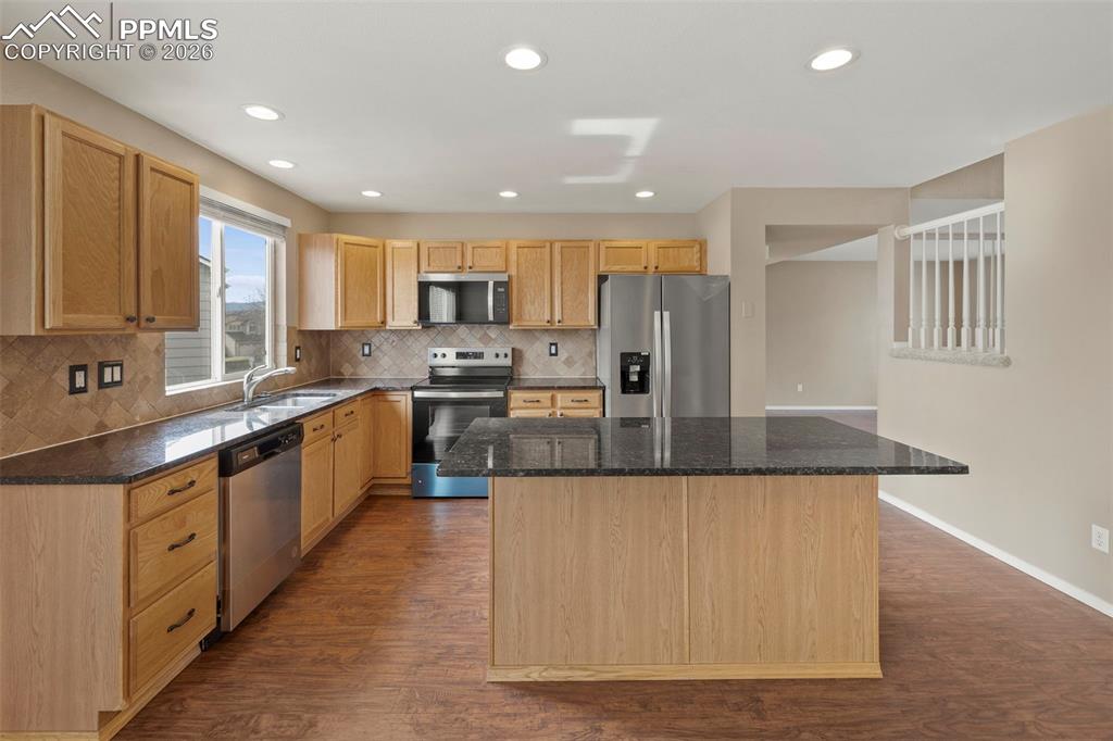 Image 8 of 48: Kitchen