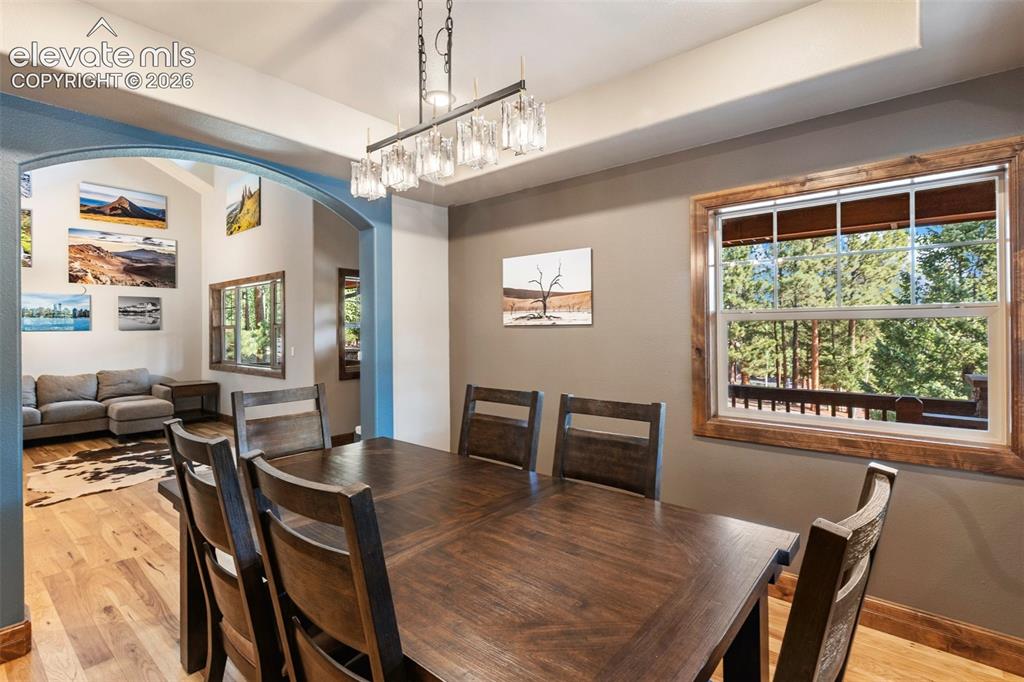 Image 10 of 49: Dining Room