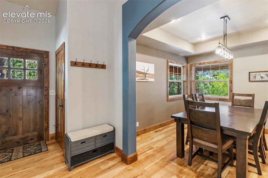 Image 11 of 49: Dining Room