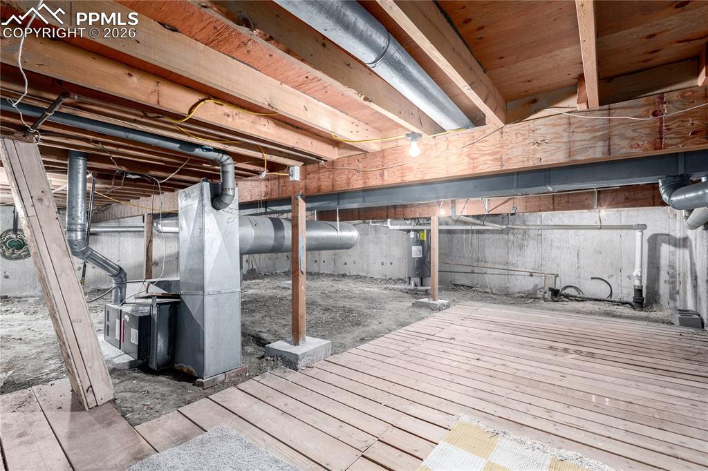 Image 29 of 35: Basement