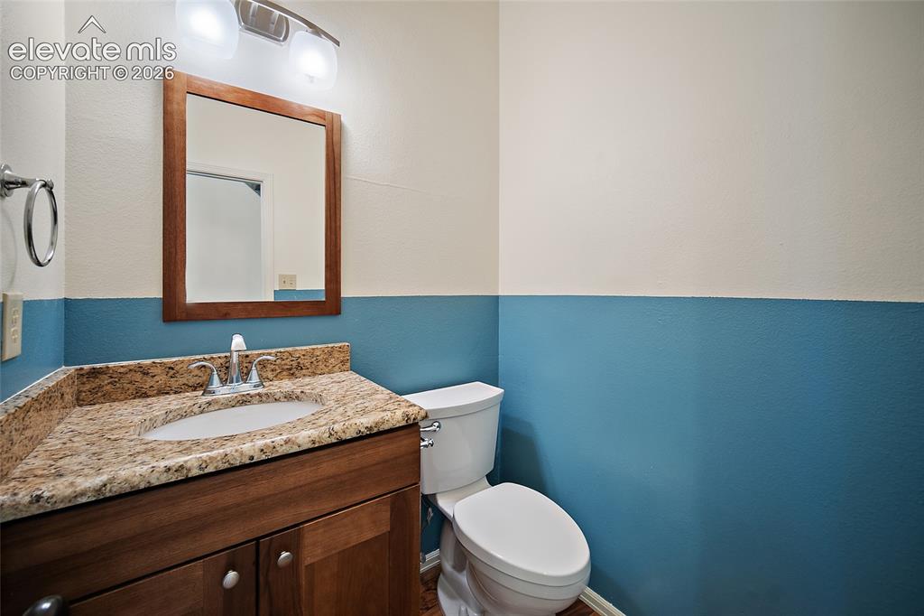Image 6 of 32: Bathroom
