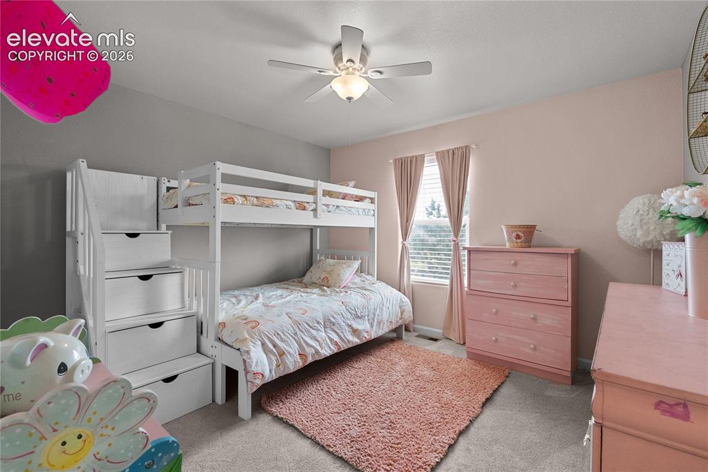 Image 13 of 21: Bedroom