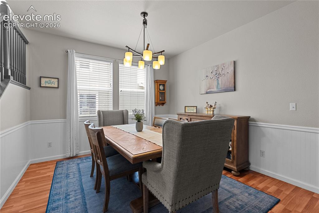 Image 5 of 21: Dining Area