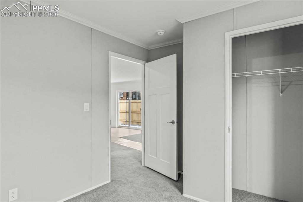 Image 22 of 35: Bedroom