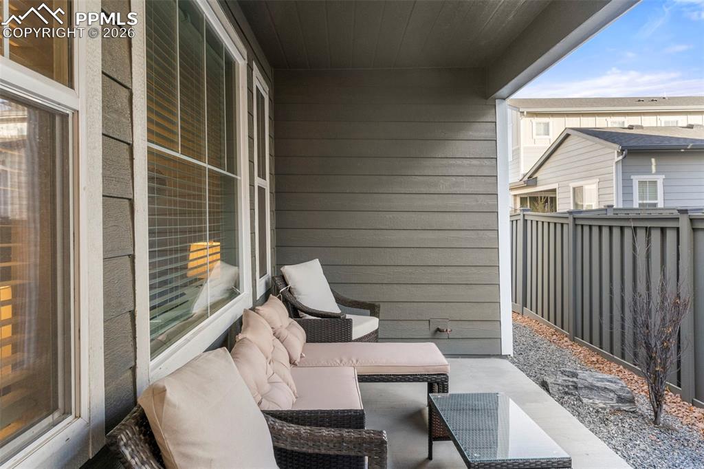 Image 30 of 33: Balcony