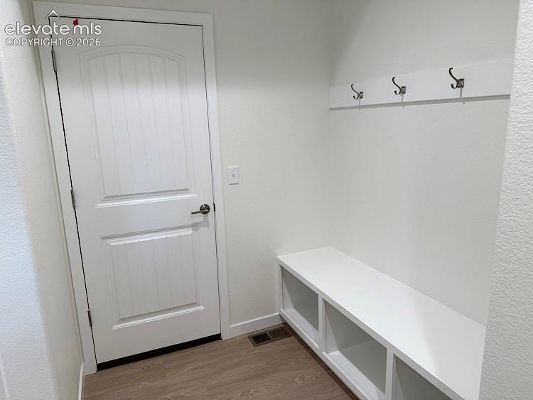 Image 14 of 50: Mud Room