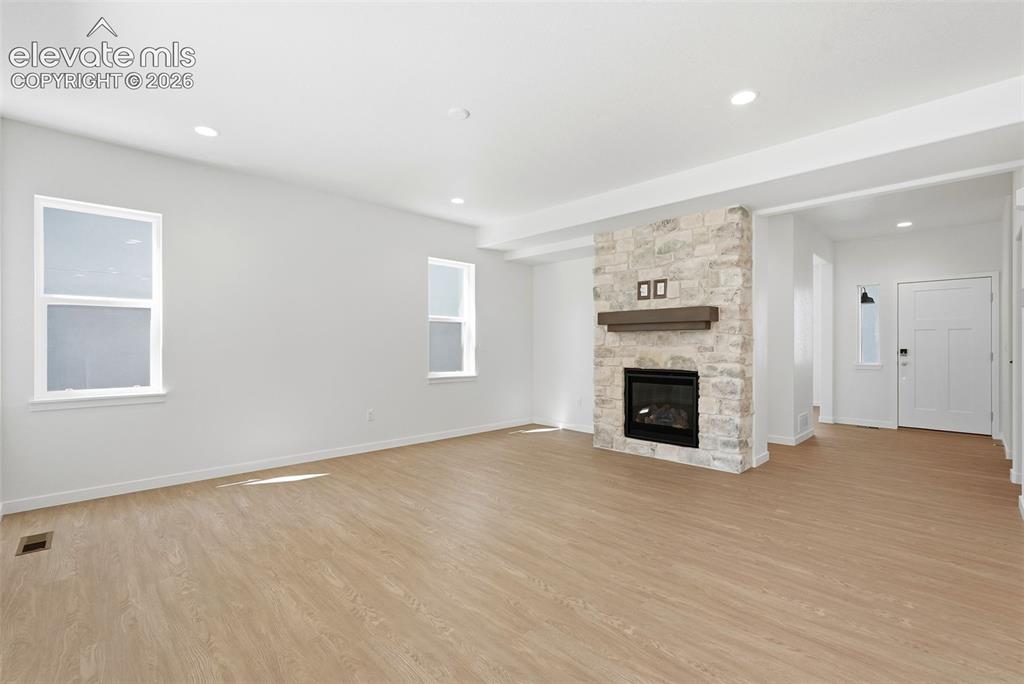 Image 16 of 50: Great Room