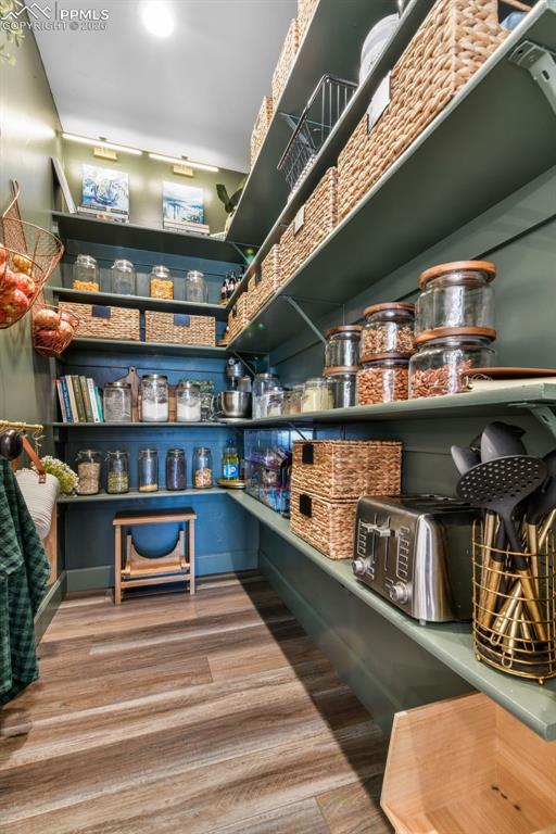 Image 10 of 50: Pantry