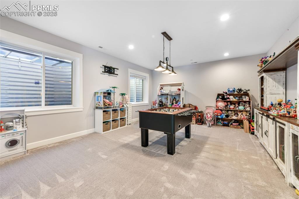 Image 32 of 50: Game Room