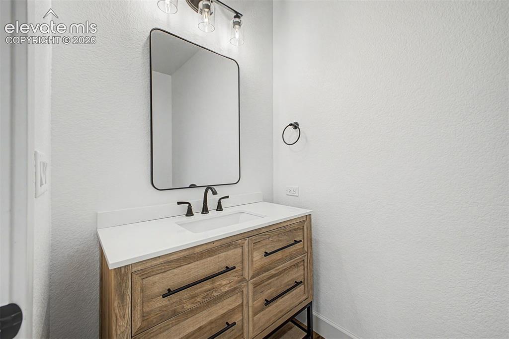 Image 15 of 50: Bathroom