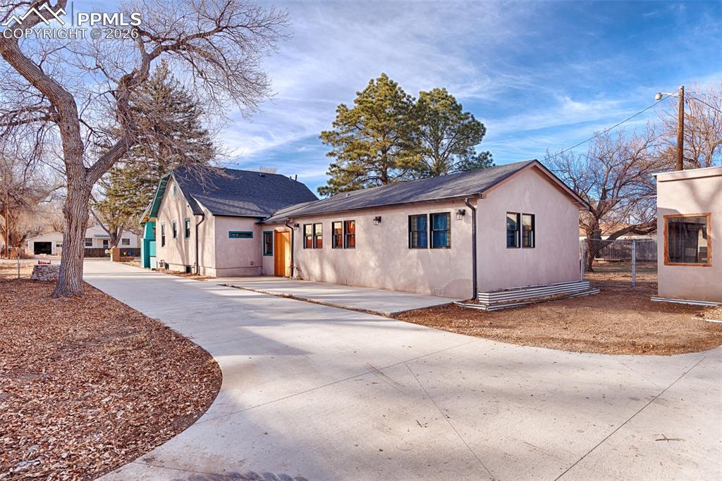 Image 33 of 50: Front of Structure