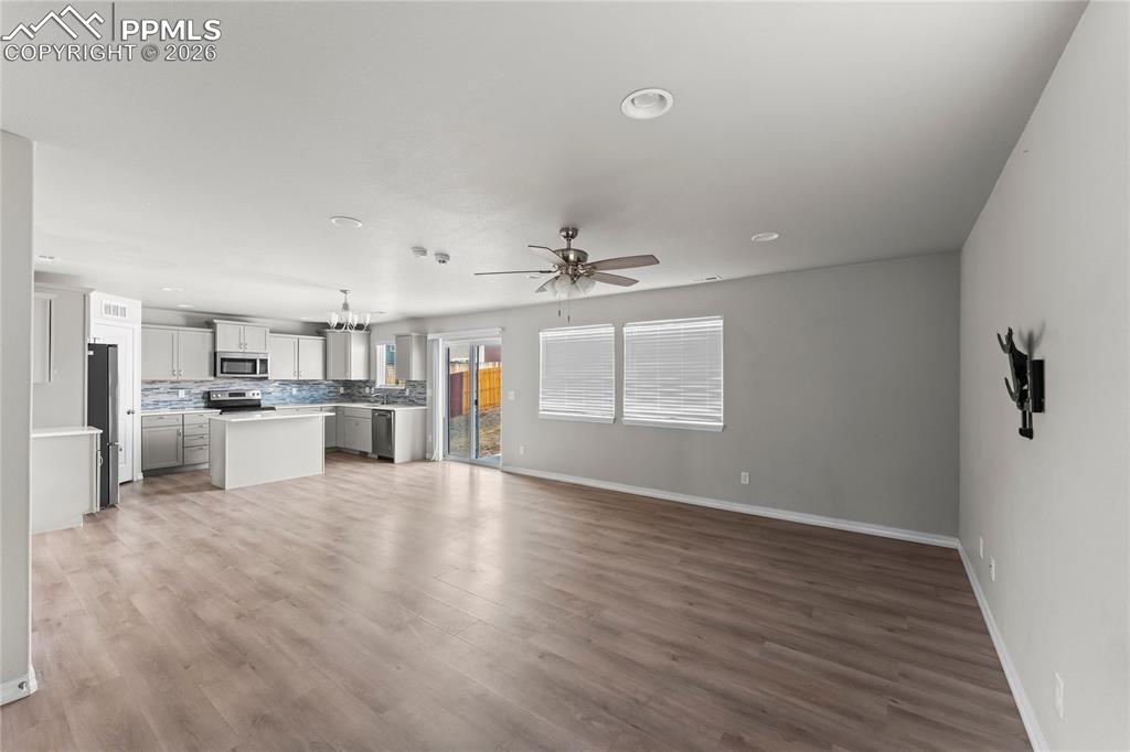 Image 7 of 35: Living Room