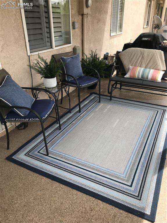 Image 43 of 47: Patio