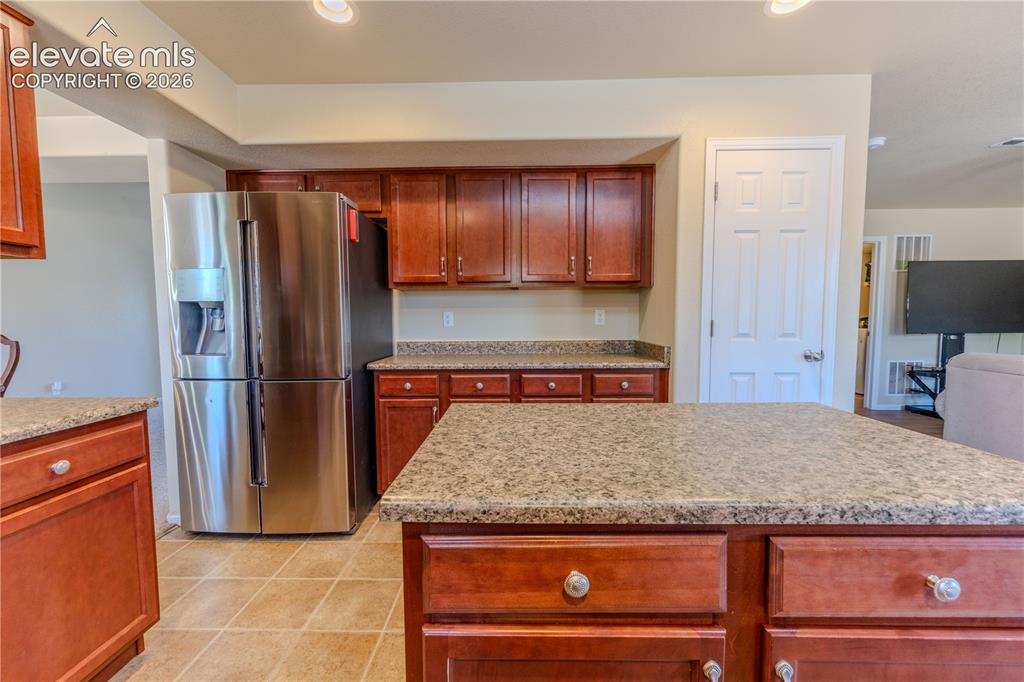 Image 10 of 36: Kitchen
