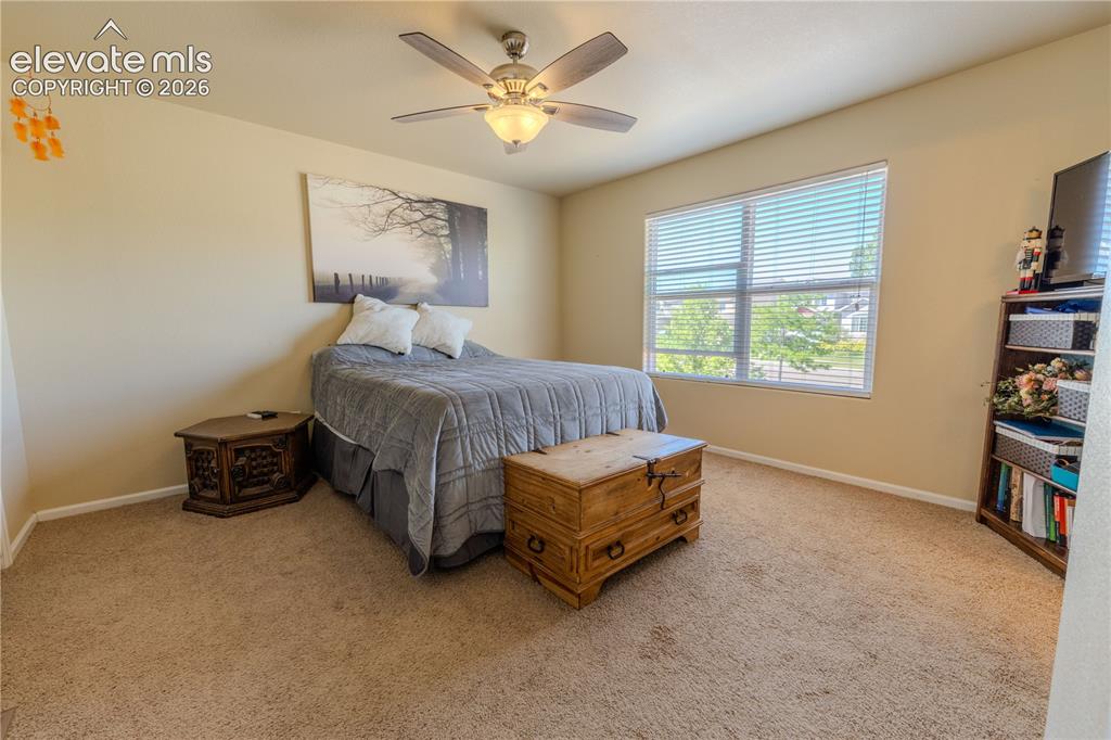Image 19 of 36: Bedroom