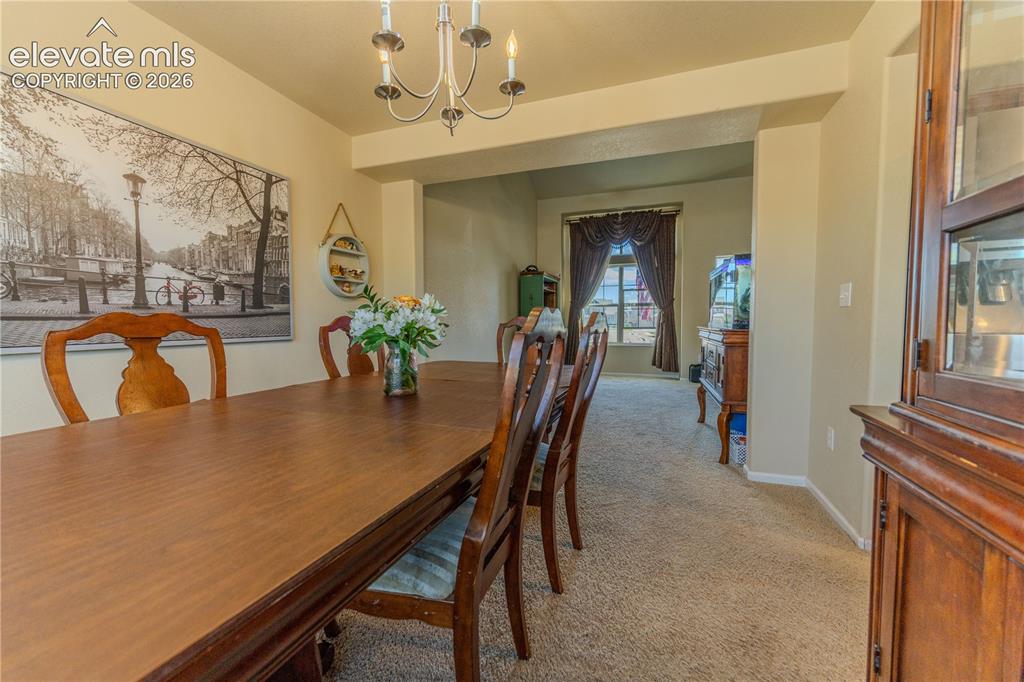 Image 9 of 36: Dining Area