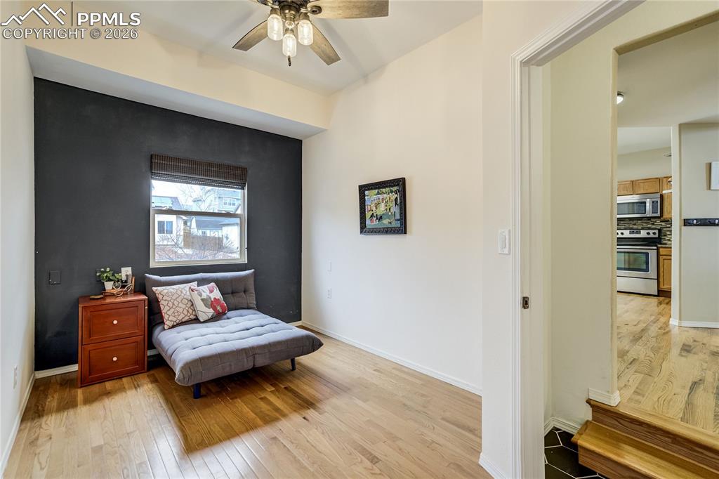 Image 12 of 41: Sitting Room