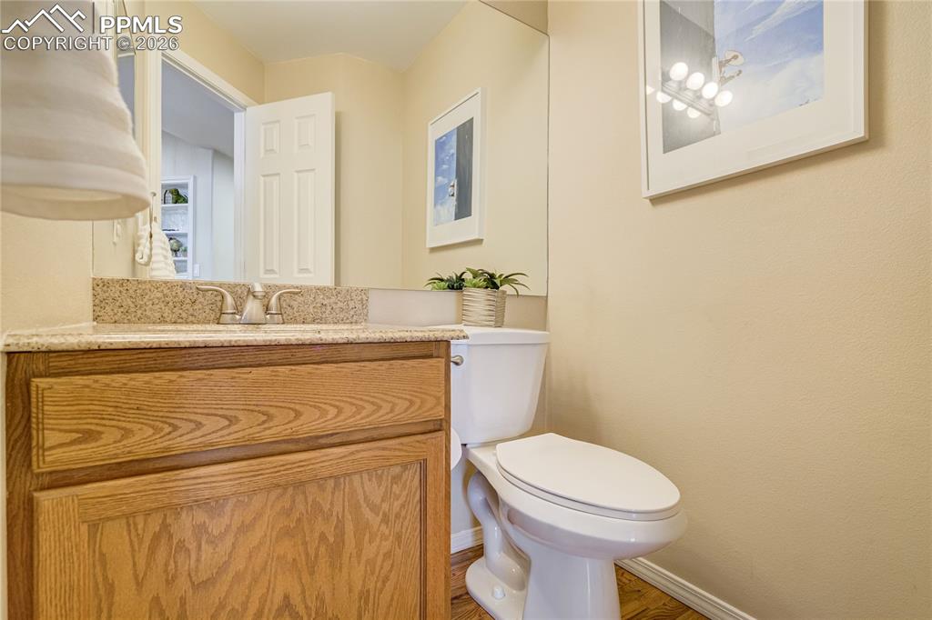 Image 14 of 41: Bathroom