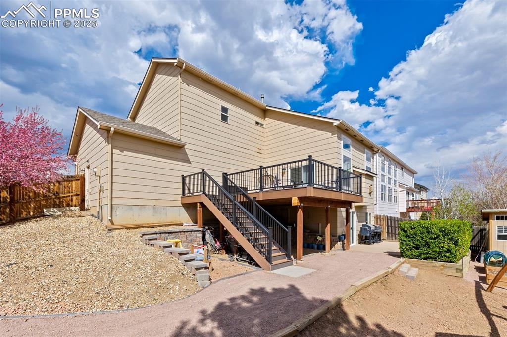 Image 34 of 41: Back of Structure