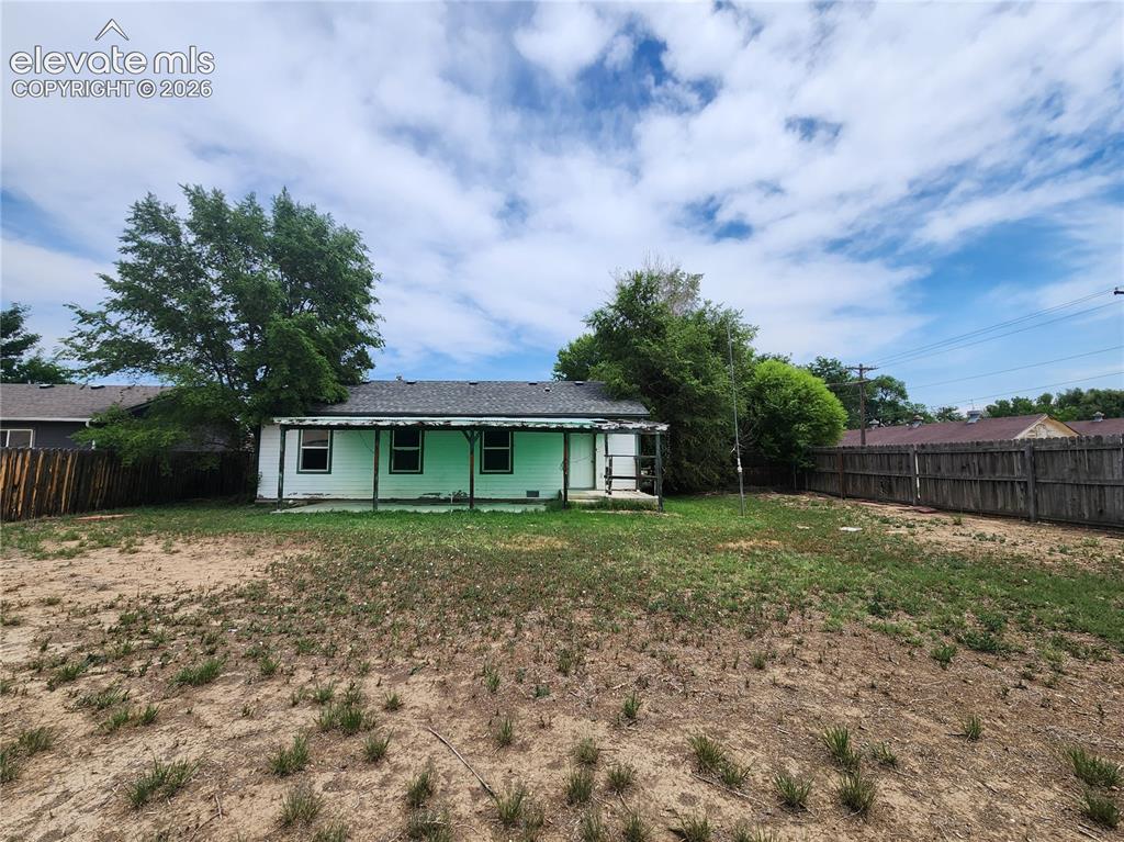 Image 14 of 14: Back of Structure