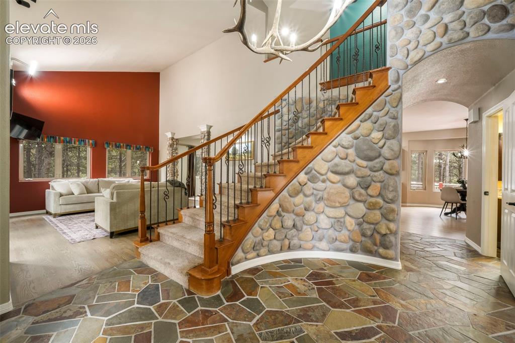 Image 4 of 50: Entrance Foyer