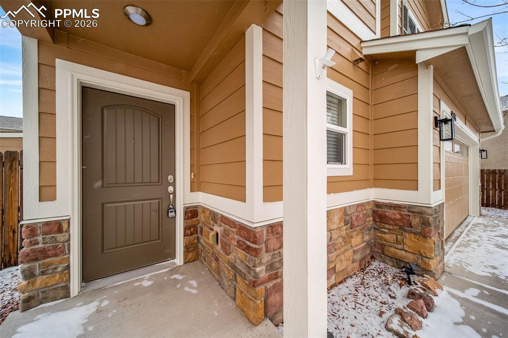 Image 4 of 46: Entry