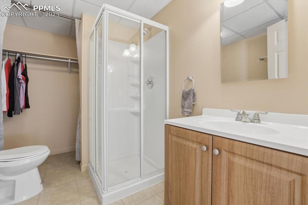 Image 41 of 50: Bathroom