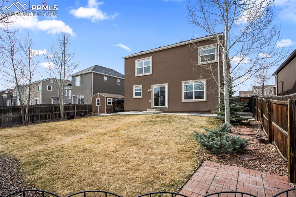 Image 17 of 21: Back of Structure