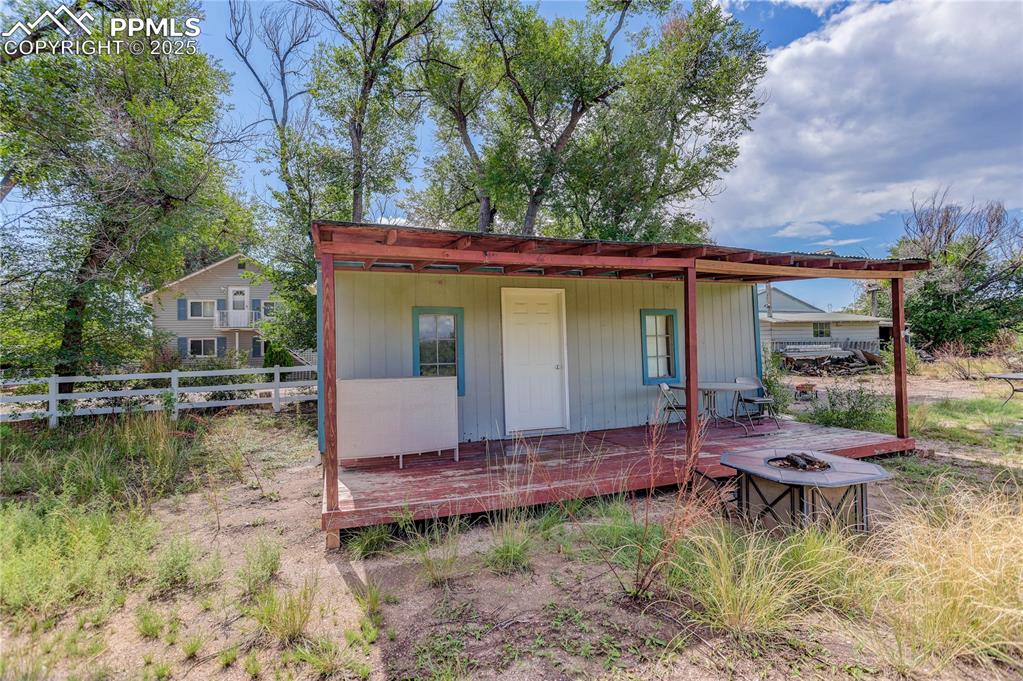 Image 49 of 50: View of outbuilding