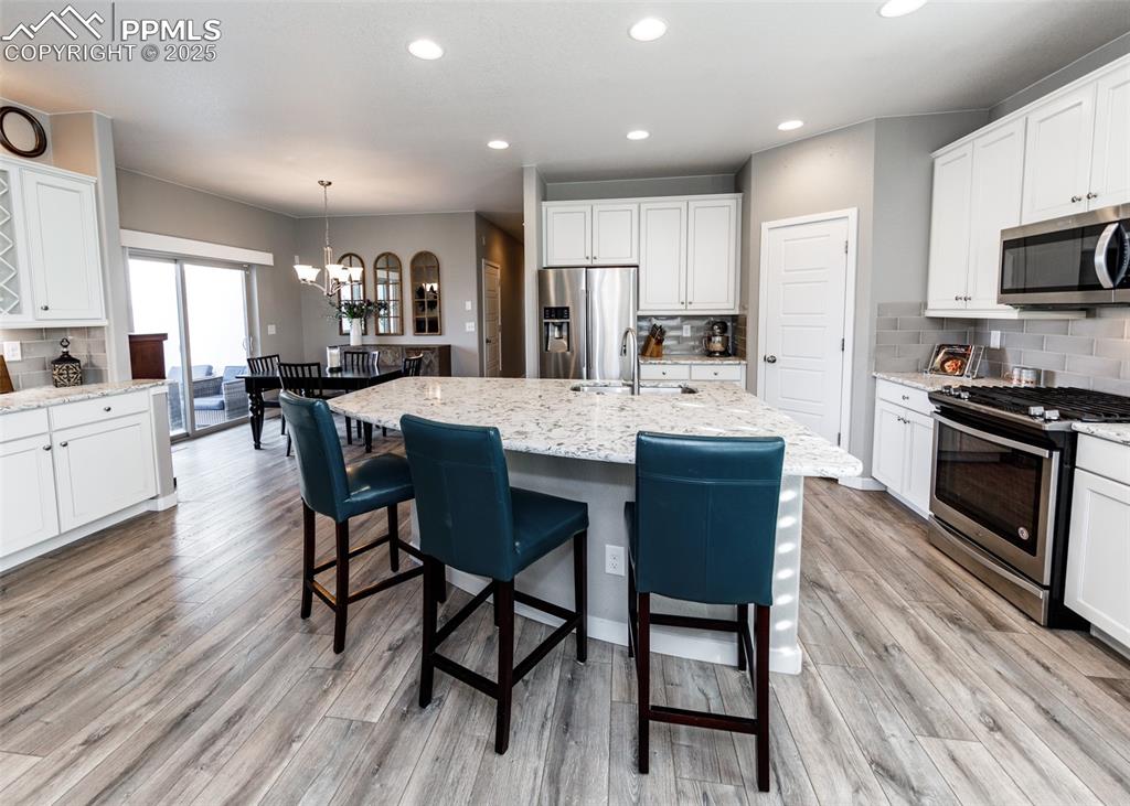 Image 16 of 37: Kitchen