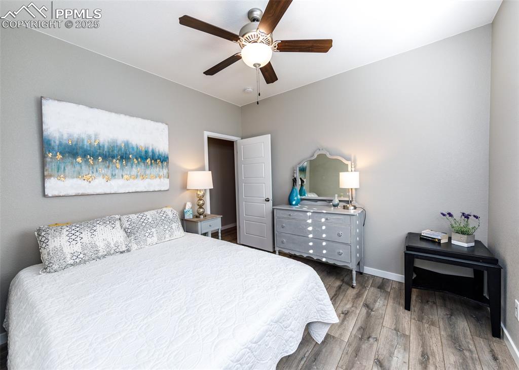 Image 30 of 37: Bedroom