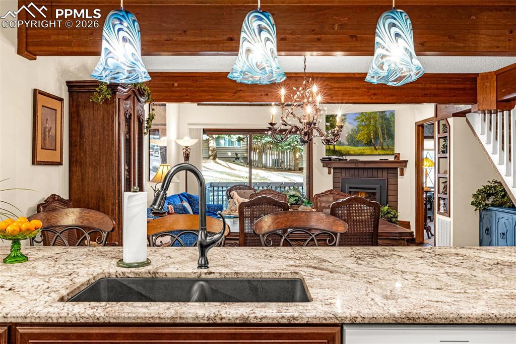 Image 16 of 38: Kitchen