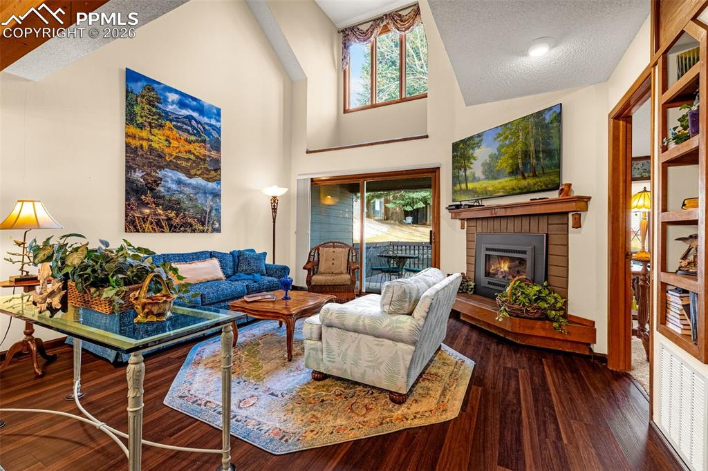 Image 8 of 38: Living Room