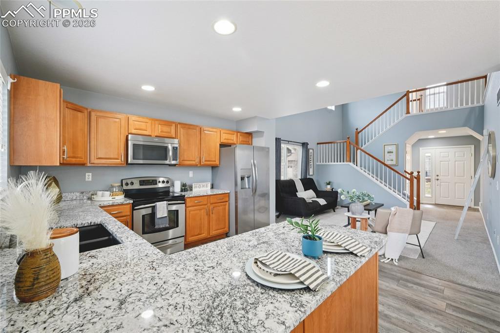 Image 13 of 37: Kitchen