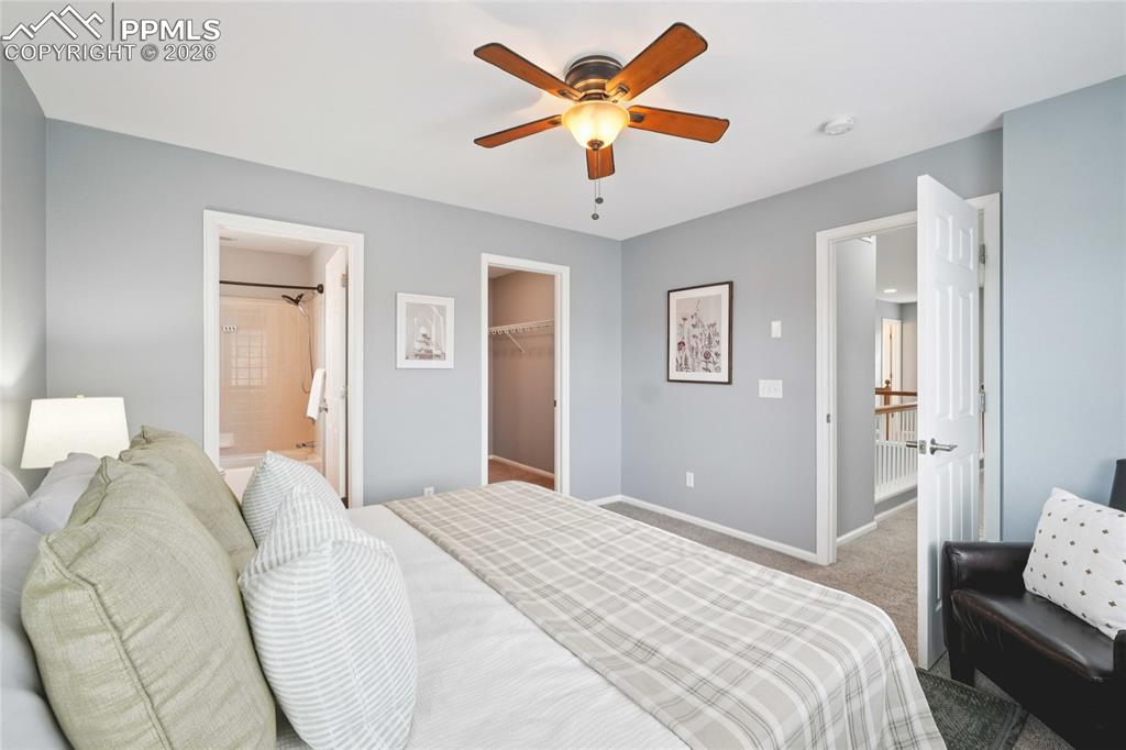 Image 21 of 37: Bedroom