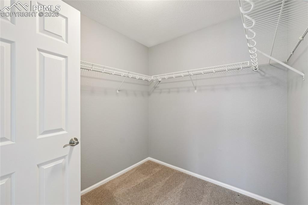 Image 22 of 37: Closet