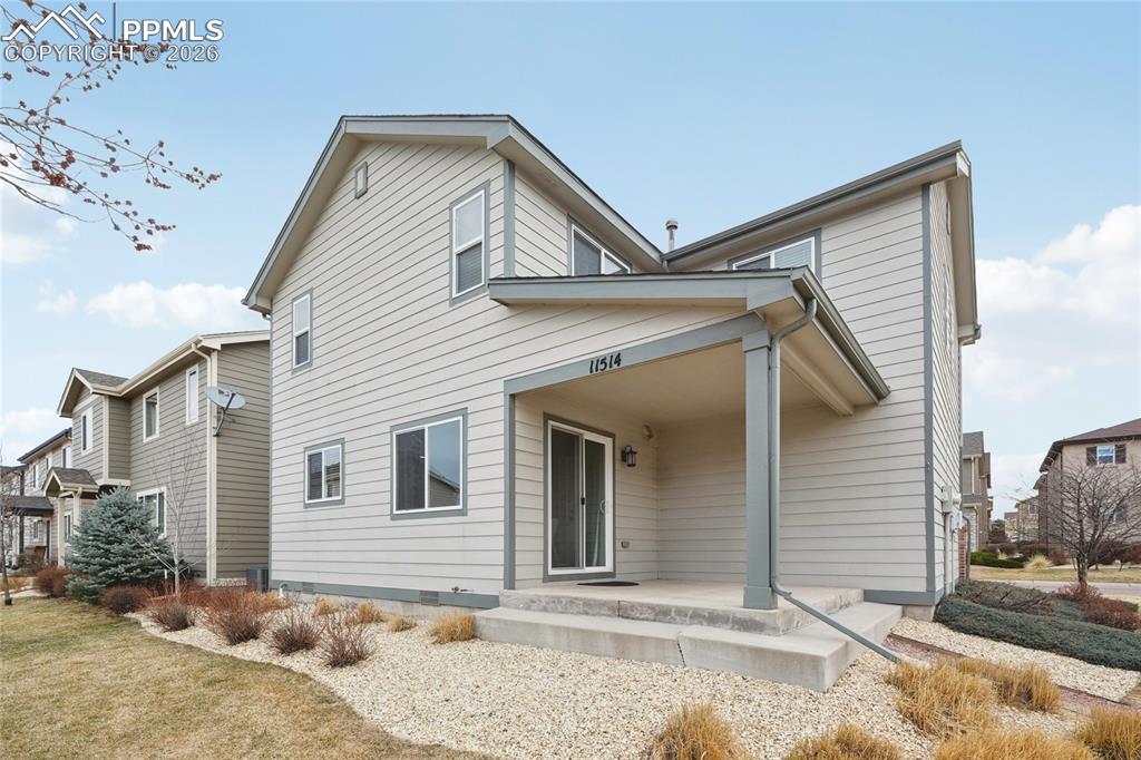 Image 34 of 37: Back of Structure