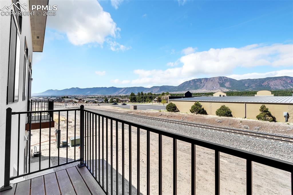 Image 11 of 22: Balcony