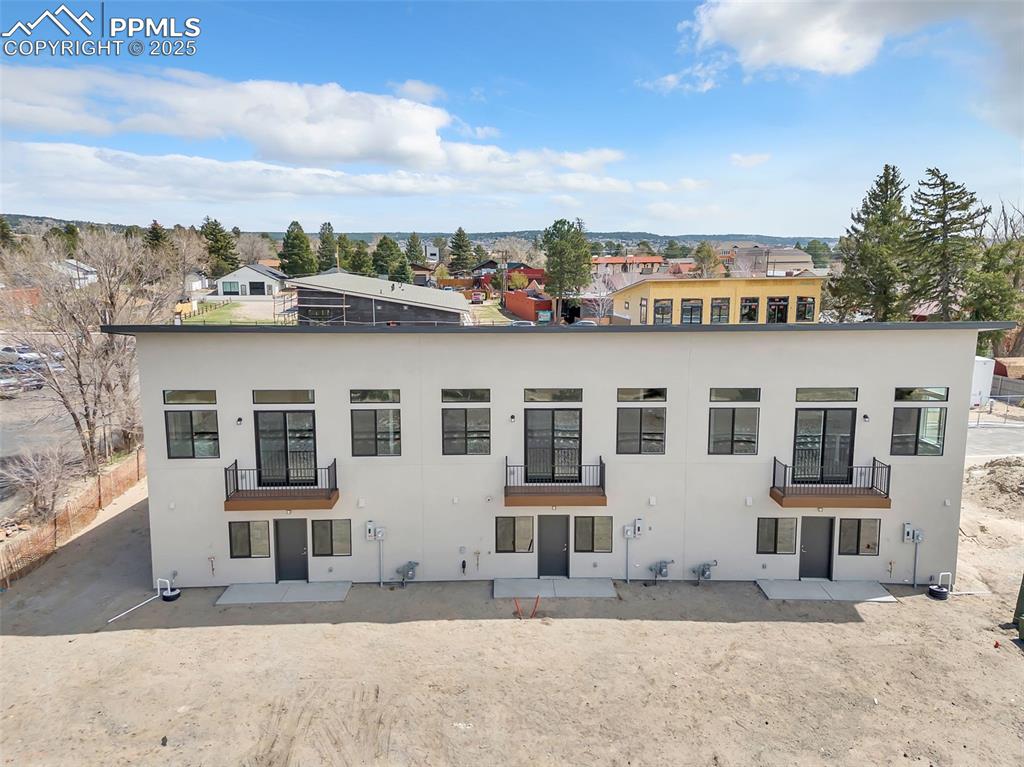 Image 22 of 22: Back of Structure