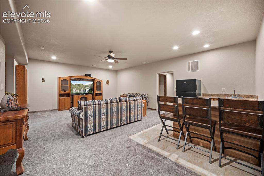 Image 30 of 49: Family Room