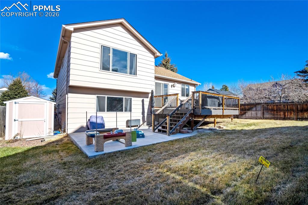 Image 19 of 20: Back of Structure