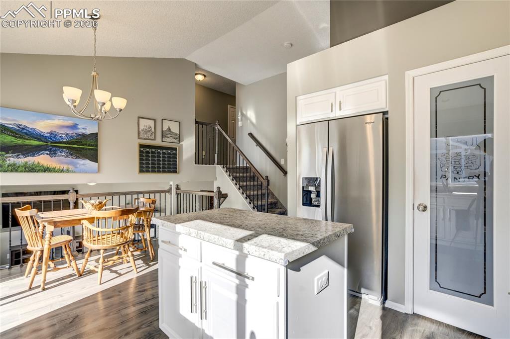 Image 6 of 20: Kitchen