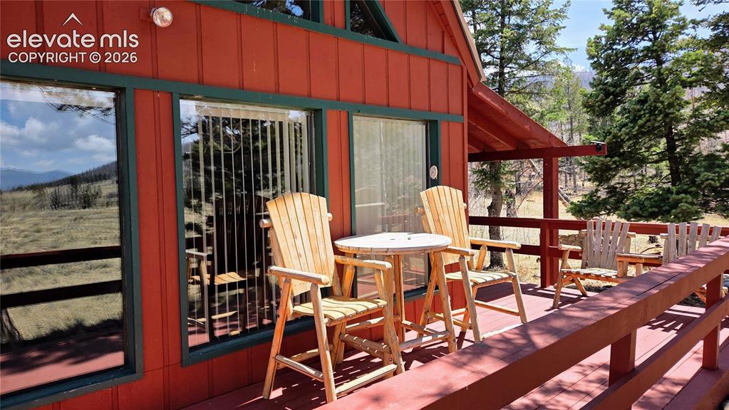 Image 8 of 46: Deck