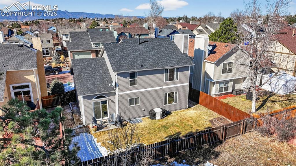 Image 27 of 32: Back of Structure